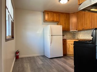 1420 9th St #3, Berkeley, CA 94710