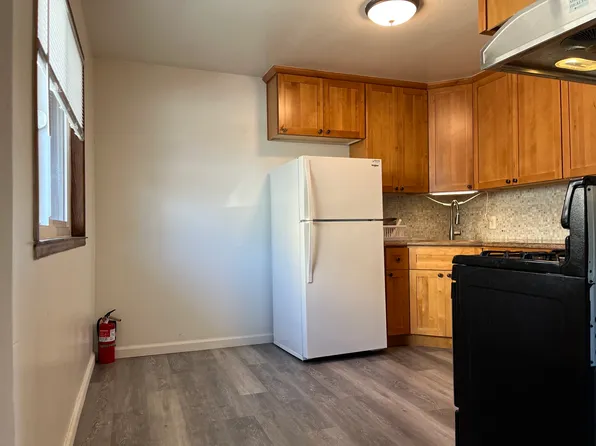 1420 9th St #3, Berkeley, CA 94710
