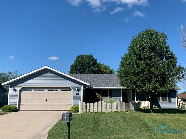 318 Gary Dr, Bryan, OH 43506