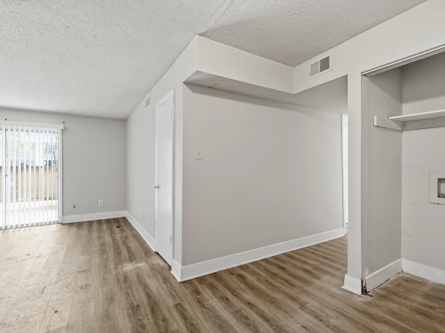 Oakridge — Photo 4