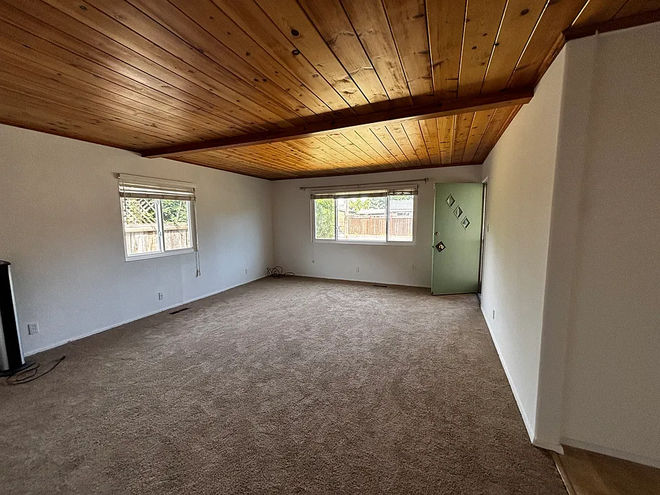 526 San Gabriel Dr