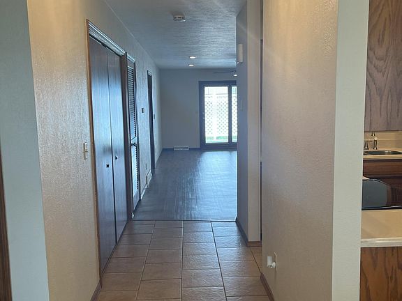 3rd image of 408 Penrod Pl