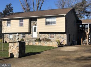 8750 Cather Ave, Manassas, VA 20110