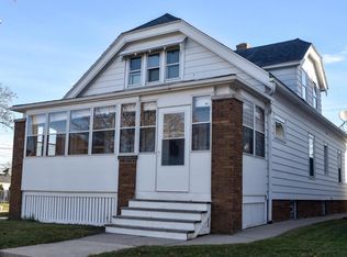 3202 S 11th St, Milwaukee, WI 53215