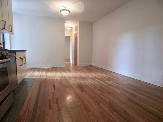 Rented by Sovereign Associates | media 22