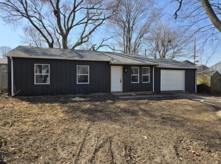2909 Lawndale Dr, Champaign, IL