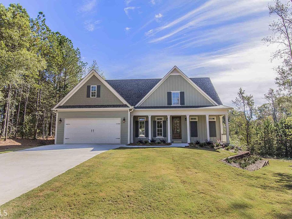 2nd image of 1051 Greenwood Cir #32
