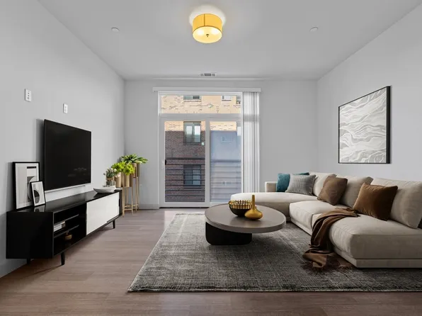 99 Tremont St Unit 213, Boston, MA 02135