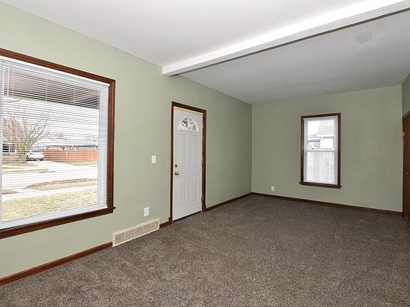 2nd image of 3209 Charles STREET