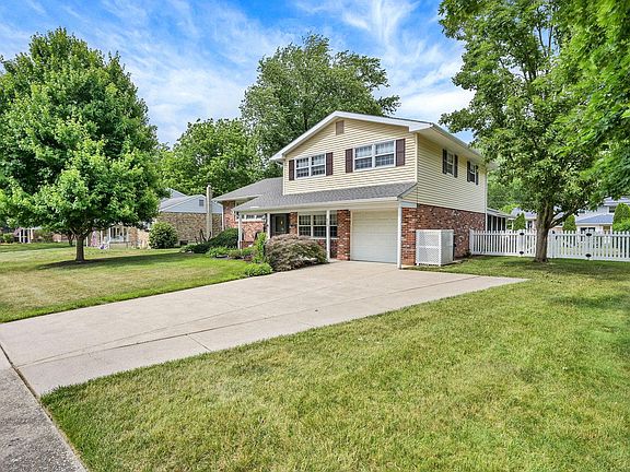 2nd image of 217 Winterberry Dr