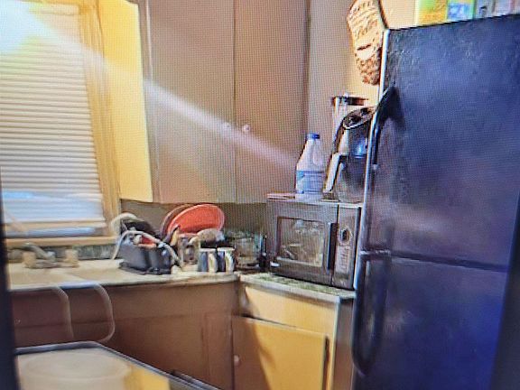 2nd image of 1206 Edmonds Rear