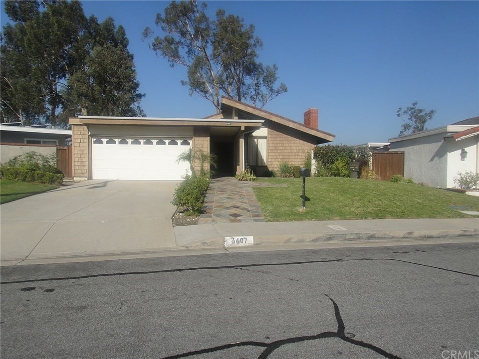 1st image of 6407 E Calle Del Norte