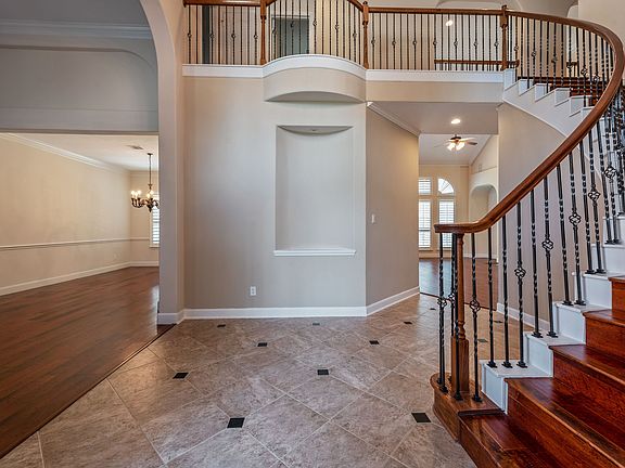 Stunning entry