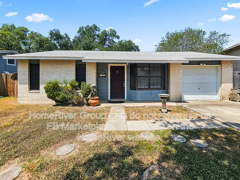 2 bed, 2.0 bath, 923 sqft, $1,200 — Photo 2