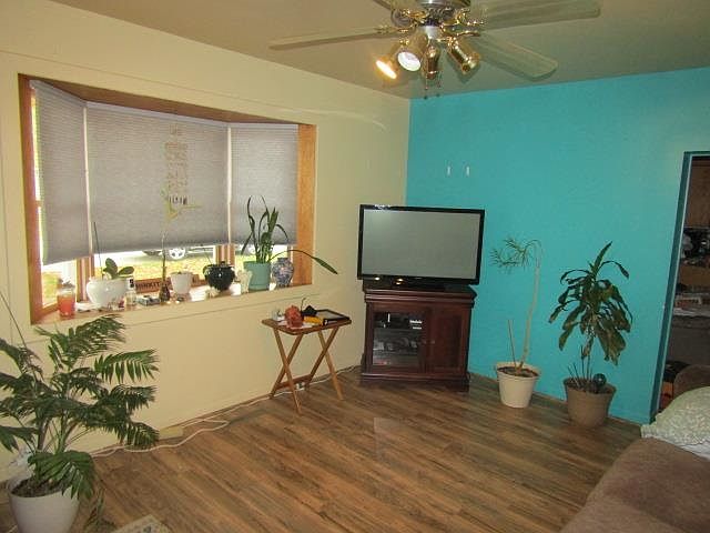 2nd image of 1336 Olmstead St