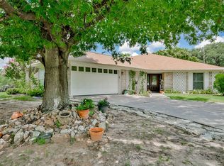 300 Saddleview Ct, Granbury, TX 76048