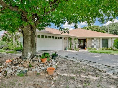 300 Saddleview Ct, Granbury, TX, 76048