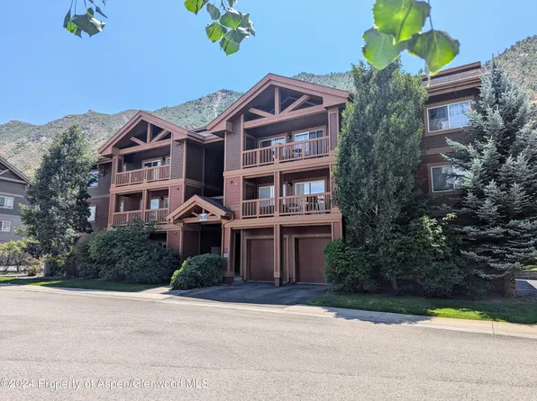 560 River View Dr Unit 702, New Castle, CO 81647