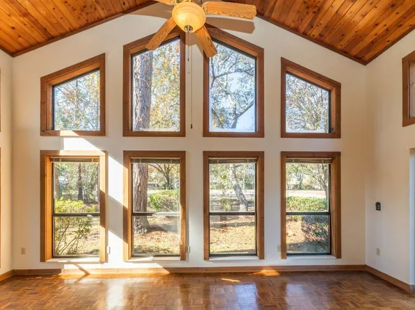 940 Saint Andrews Cv S, Niceville, FL 32578