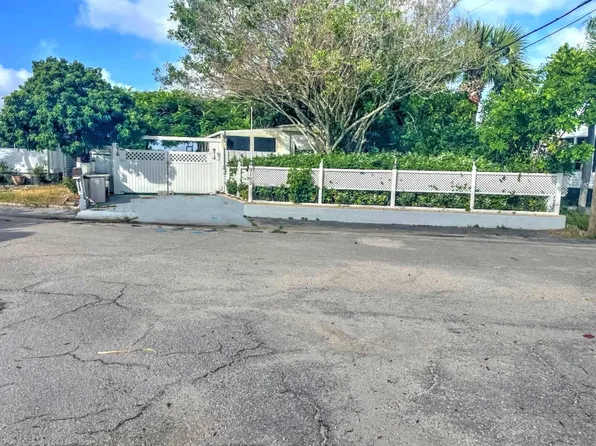 9165 High Point Drive, Palm Beach Gardens, FL 33403