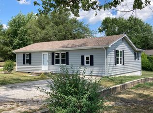 313 W Pine St, El Dorado Springs, MO 64744