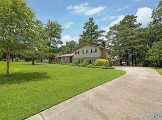 1201 Elm Cir, Albertville, AL 35950