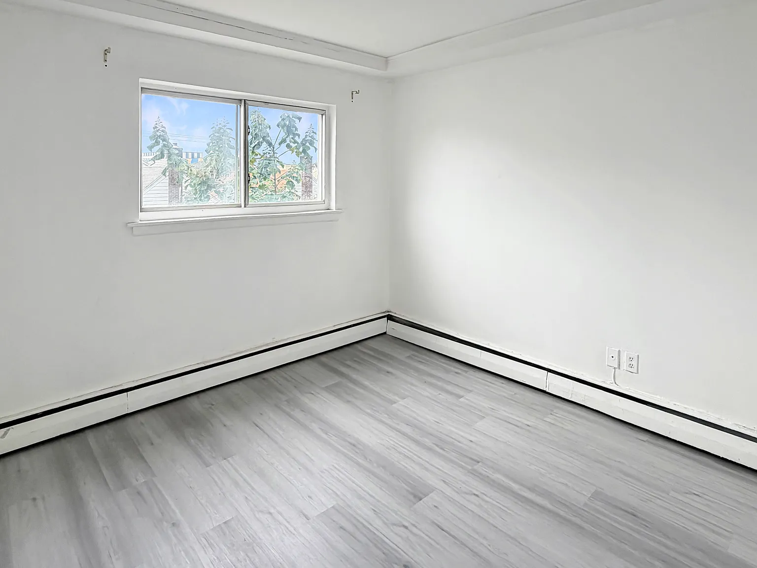 1 bed, 650 sqft, $1,900 — Photo 4