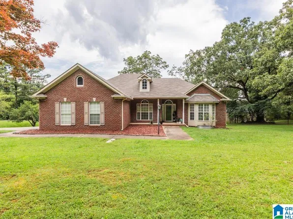 502 Green Valley Dr, Moody, AL 35004