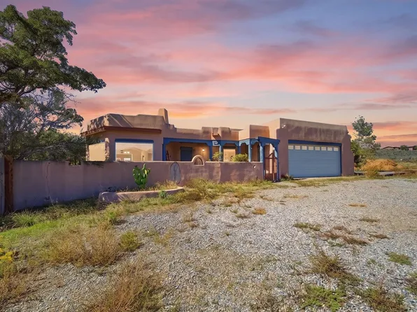 26 Sugar Lane, El Prado, NM 87529