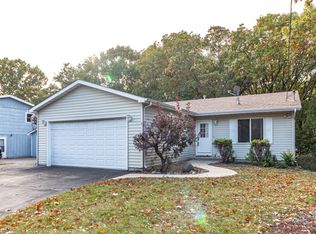 35242 N Moody St, Ingleside, IL 60041