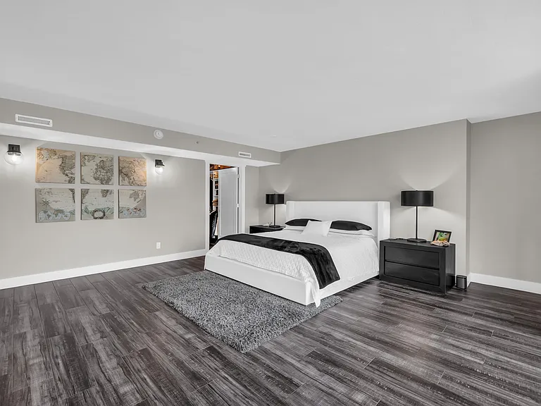 230 E Broadway S #1209 — Photo 24