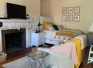 66 Myrtle St #10F, Boston, MA 02114