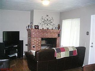 4th image of 532 Elizabeth Dr