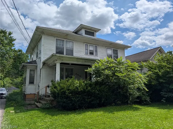 616 East Ave, Elyria, OH 44035