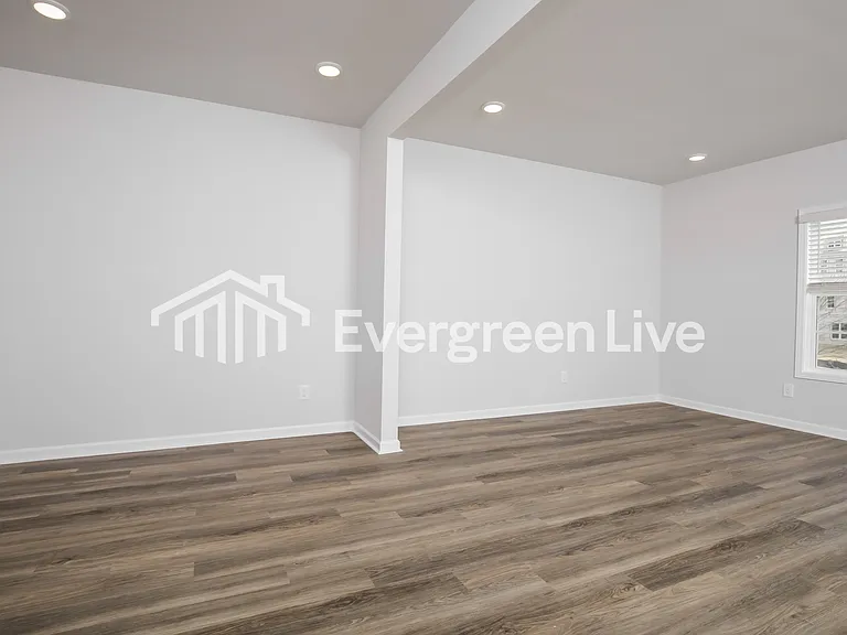 1016 Postmaster Ln — Photo 4