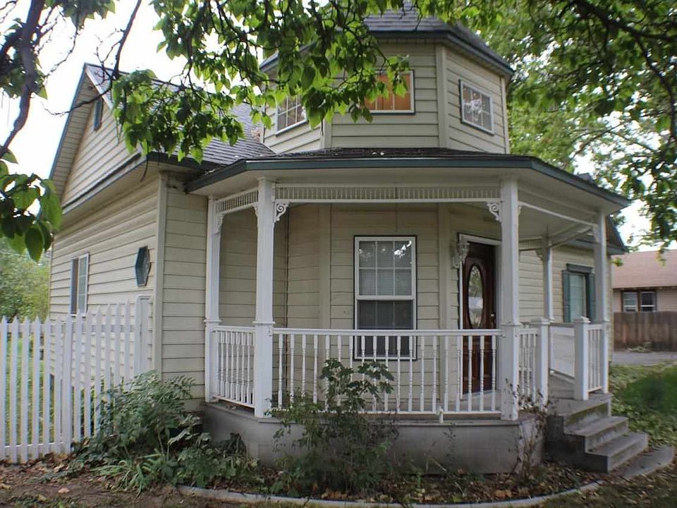 1st image of 423 6th St S