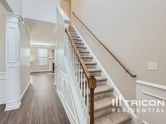 5th image of 12733 Oakton Hunt Dr
