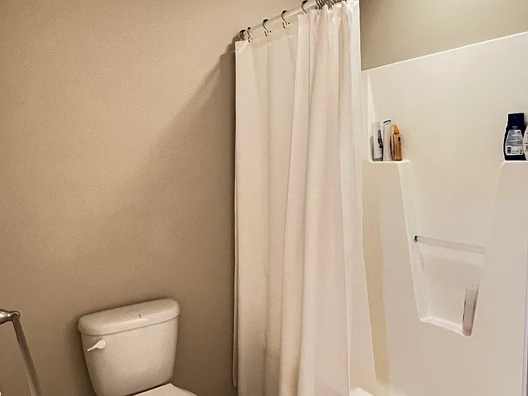 8202 Edwin Dr — Photo 16