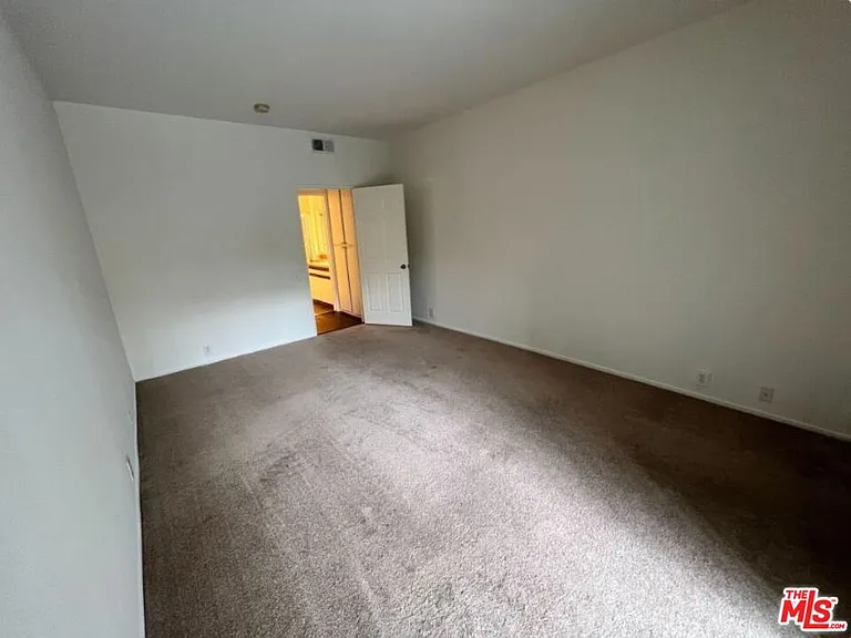 1440 Rexford Dr #105 — Photo 11