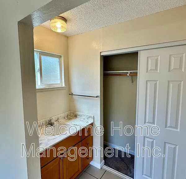 2225 Hillsborough Ct #2 — Photo 8