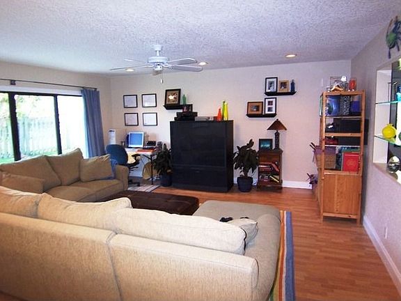 Large Family Room off Kit.