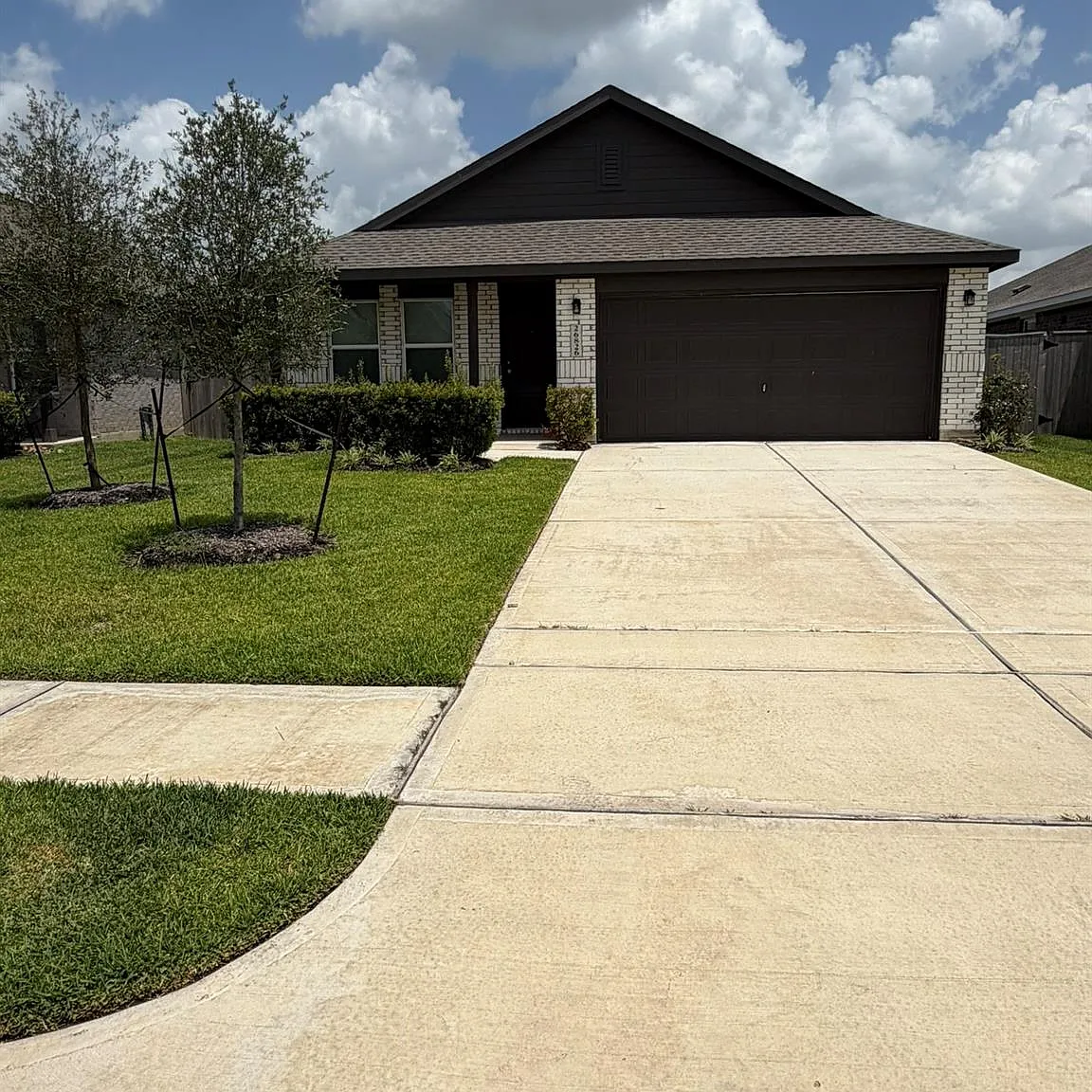 4 bed, 2.0 bath, 1760 sqft, $2,450 — Photo 1