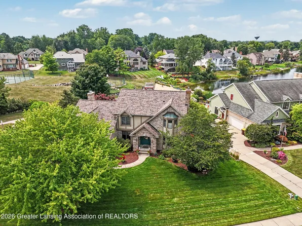 3663 Fairhills Dr, Okemos, MI 48864