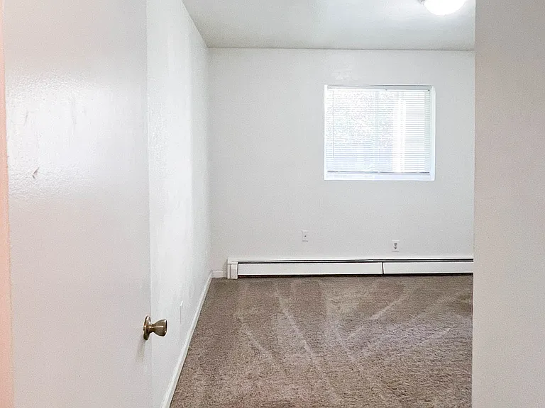 1025 E 10th Ave #11 — Photo 9