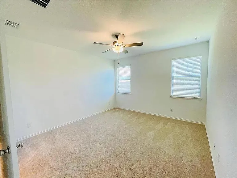 3308 Ringtail Ln — Photo 6