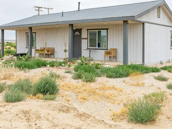 7720 E Chapinite Ave, Mojave, CA 93501