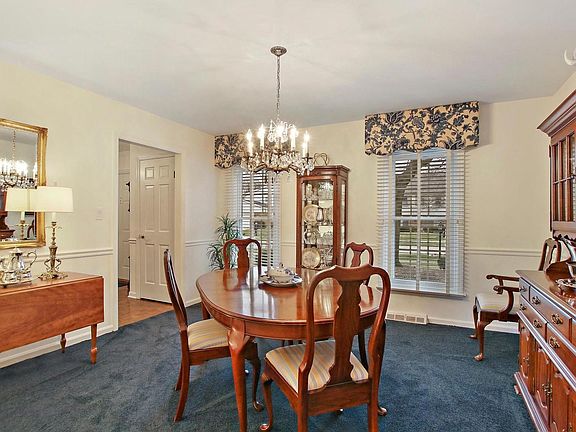 Separate dining room