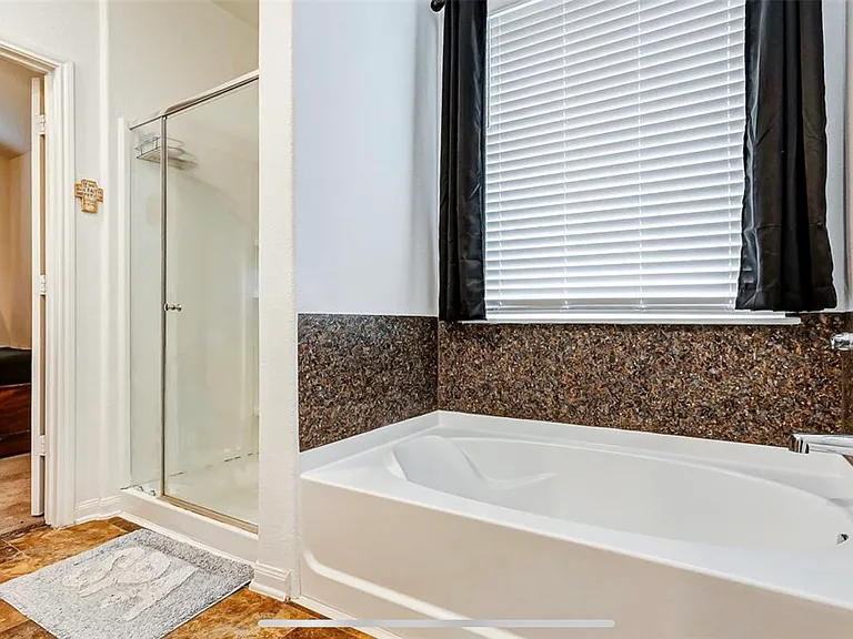 10750 Nyla Spring St — Photo 28