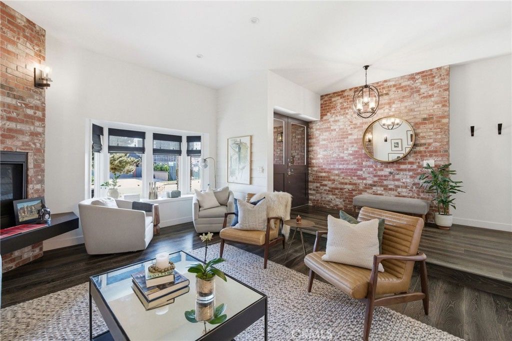 1307 Curtis Ave, Manhattan Beach, CA - More