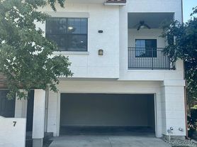 Carriage Homes on the Lake